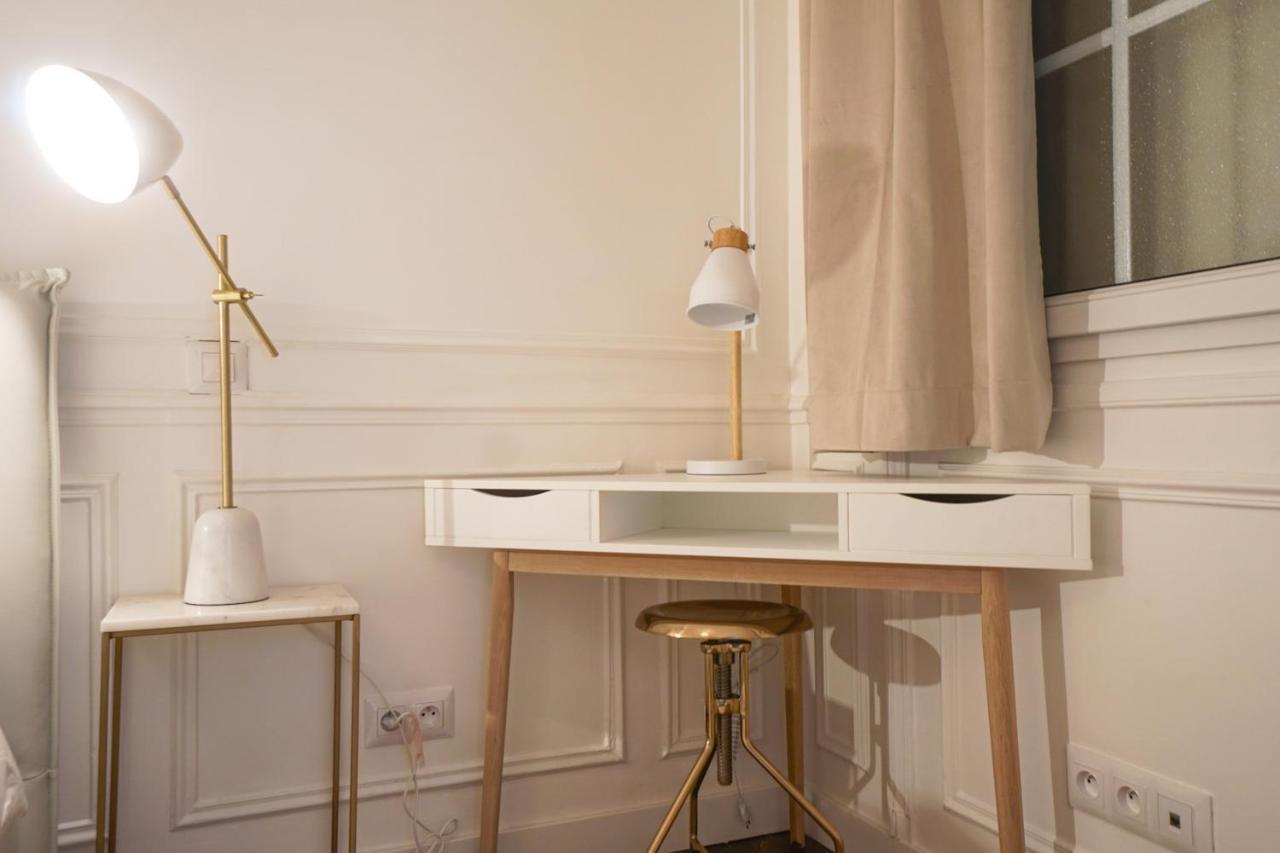Modern Duplex Close To The Eiffel Tower Париж Екстериор снимка