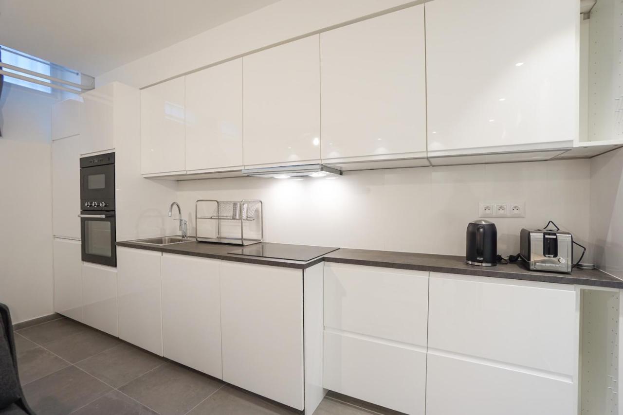 Modern Duplex Close To The Eiffel Tower Париж Екстериор снимка