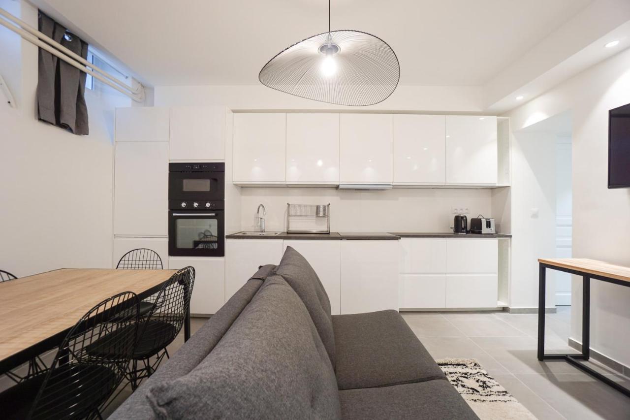 Modern Duplex Close To The Eiffel Tower Париж Екстериор снимка